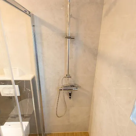 Casa Lidia - Modern & Spacious & Few Steps To & Breathtaking View Lejlighed *