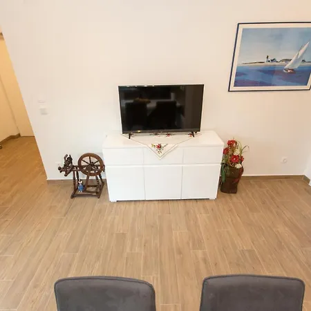 Apartman Casa Lidia - Modern & Spacious & Few Steps To & Breathtaking View