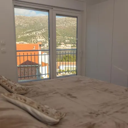 公寓 Casa Lidia - Modern & Spacious & Few Steps To & Breathtaking View *