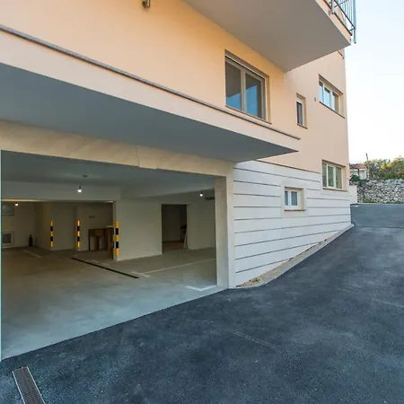 Casa Lidia - Modern & Spacious & Few Steps To & Breathtaking View