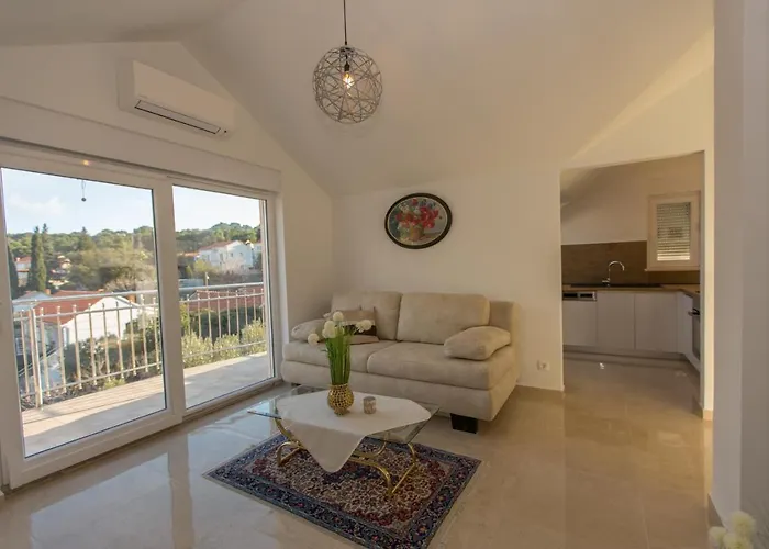 公寓 Casa Lidia - Modern & Spacious & Few Steps To & Breathtaking View 扎通