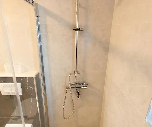 Casa Lidia - Modern & Spacious & Few Steps To & Breathtaking View 公寓 *