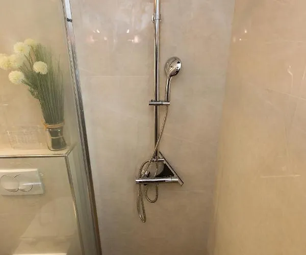 Casa Lidia - Modern & Spacious & Few Steps To & Breathtaking View