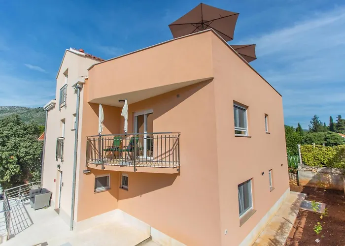 公寓 Casa Lidia - Modern & Spacious & Few Steps To & Breathtaking View 扎通