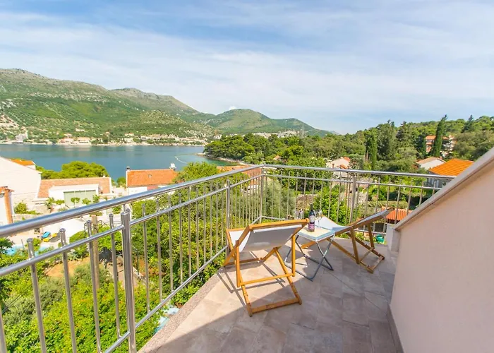 公寓 Casa Lidia - Modern & Spacious & Few Steps To & Breathtaking View *